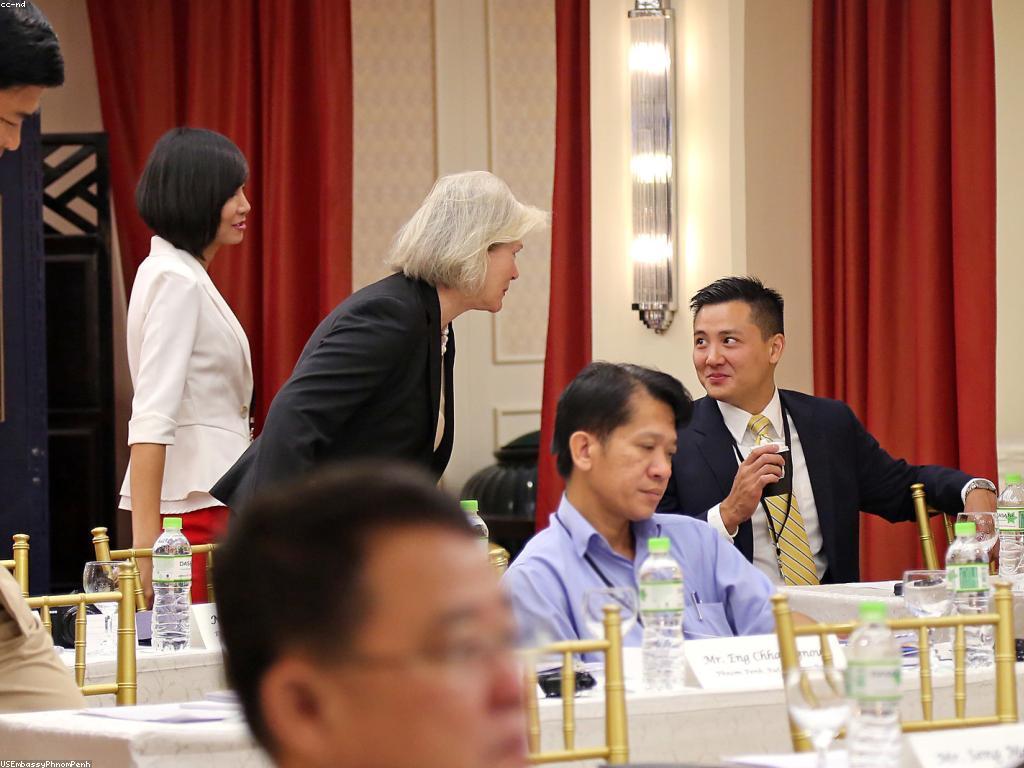 ច្បាប់និងការត្រួតពិនិត្យ: សារសំខាន់នៃច្បាប់ក្នុងសង្គម